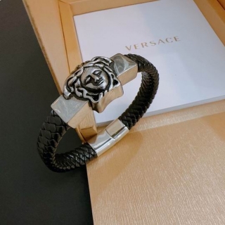 2024.03.16  Versace Bracelet 054