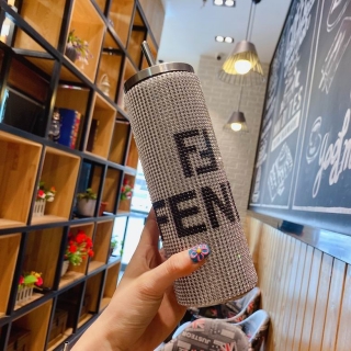 2024.4.01 Fendi Thermos Cup 011