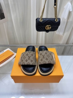 2024.04.28  Super Perfect LV Women Slippers size35-41 550