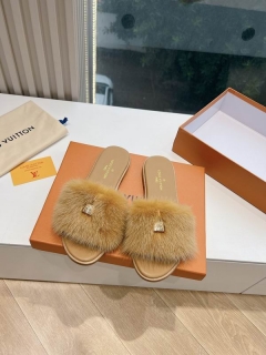 2024.04.28  Super Perfect LV Women Slippers size35-43 562
