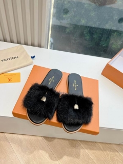 2024.04.28  Super Perfect LV Women Slippers size35-43 556