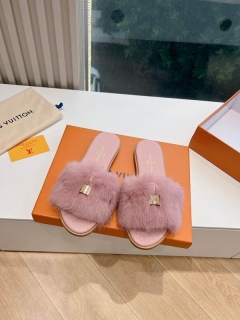 2024.04.28  Super Perfect LV Women Slippers size35-43 559